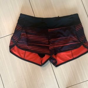 Lululemon Speed Short, blk/orange/royal blue, size 4